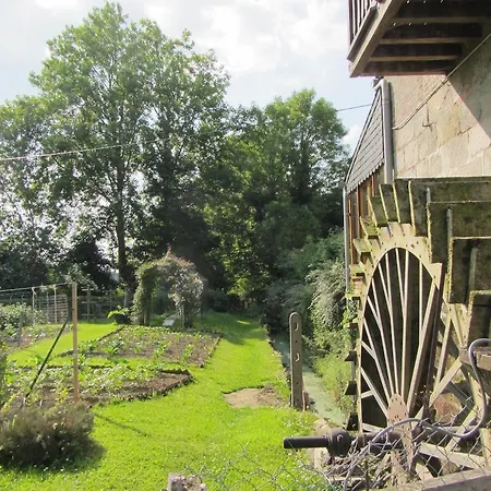 Le Moulin De L`epinay Couette-café